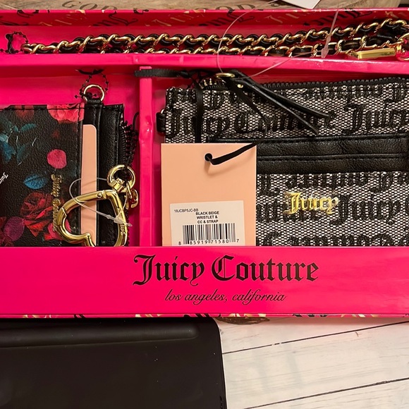 Juicy Couture Bags Hot Deal Alert Juicy Couture Wristlet And Credit